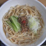 ぴり辛ごまだれうどん